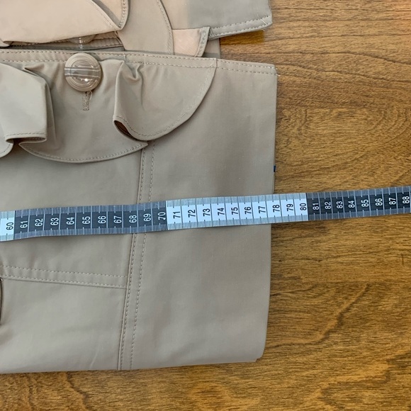 NWT Dalia Collection Trench Coat Jacket Belt Beige Size Large Ruffles Pockets - Picture 8 of 11